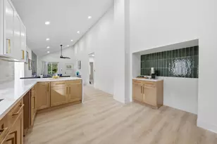 12231 S Lowe Ave, Chicago, IL 60628 - Photo 14