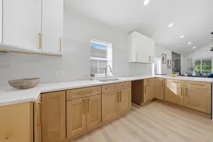 12231 S Lowe Ave, Chicago, IL 60628 - Photo 16