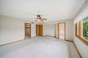 8424 Hollybrook Ln, Tinley Park, IL 60487 - Photo 20