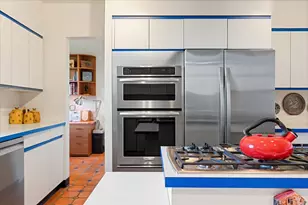 700 W Irving Park Rd, Chicago, IL 60613 - Photo 16