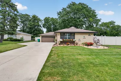 1043 Walter Street, Lemont, IL 60439 - Photo 1