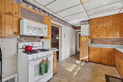 215 E 4th Street, Lockport, IL 60441 - Photo 14