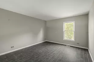 495 Metropolitan St, Aurora, IL 60502 - Photo 12