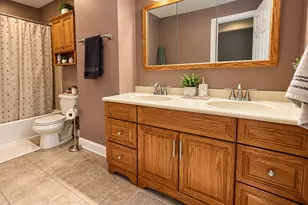 248 Butternut Ln, Streamwood, IL 60107 - Photo 10