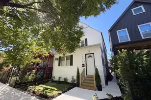 2838 N Richmond St, Chicago, IL 60618 - Photo 1