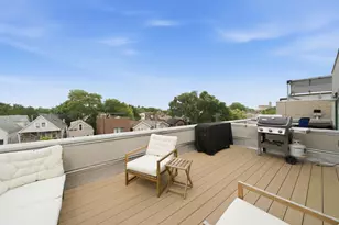 1916 W Belmont Ave, Chicago, IL 60657 - Photo 34