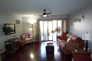 1926 Prairie Square, Schaumburg, IL 60173 - Photo 2