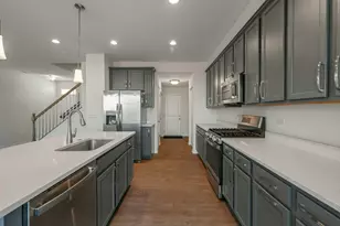 4200 Calder Ln, Aurora, IL 60504 - Photo 6