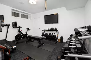 3822 N Hoyne Ave, Chicago, IL 60618 - Photo 32