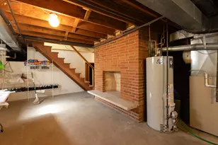 411 E Main St, Cary, IL 60013 - Photo 18