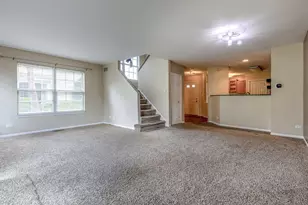 162 Fairfield Ln, Carol Stream, IL 60188 - Photo 14
