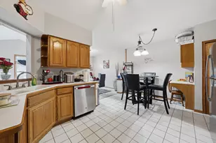 5119 Deblin Ln, Oak Lawn, IL 60453 - Photo 6