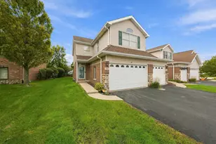 5119 Deblin Ln, Oak Lawn, IL 60453 - Photo 1