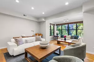 4715 N Beacon St, Chicago, IL 60640 - Photo 8