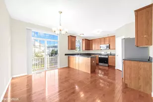 1717 Maple Ave, Hanover Park, IL 60133 - Photo 8
