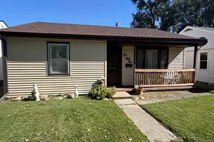254 S Fulton Ave, Bradley, IL 60915 - Photo 1