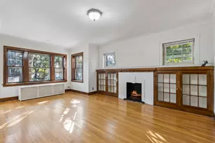 5700 N Artesian Ave, Chicago, IL 60659 - Photo 2