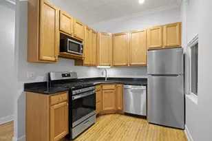825 N Winchester Ave, Chicago, IL 60622 - Photo 4