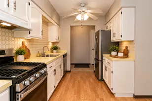235 N Mill Rd, Addison, IL 60101 - Photo 8