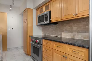 3180 N Lake Shore Dr, Chicago, IL 60657 - Photo 20