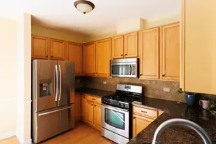 1905 Concord Dr, McHenry, IL 60050 - Photo 10