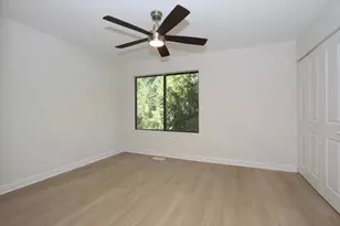 671C Old Barn Rd, Lake Barrington, IL 60010 - Photo 16