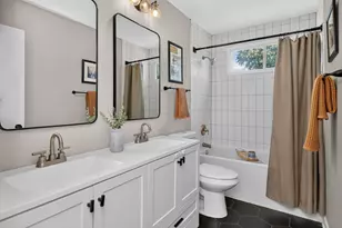 2911 N Dunton Ave, Arlington Heights, IL 60004 - Photo 14