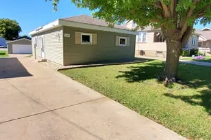 1445 Tonti St, Lasalle, IL 61301 - Photo 1