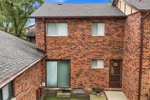 17W678 Kirkland Ln, Villa Park, IL 60181 - Photo 30