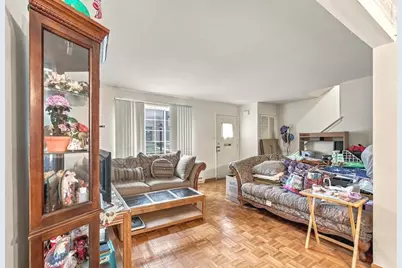 17W678 Kirkland Lane, Villa Park, IL 60181 - Photo 4