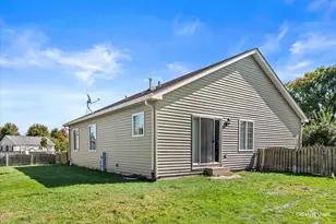 1317 Sherborn Ct, Minooka, IL 60447 - Photo 16