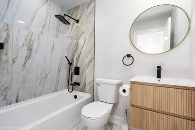 8933 S Oakwood Drive, Hickory Hills, IL 60457 - Photo 16