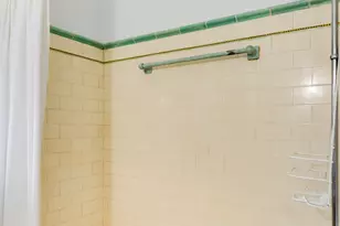 2701 W Farwell Ave, Chicago, IL 60645 - Photo 20