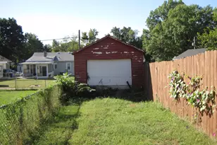 315 Maurice St, Alton, IL 62002 - Photo 2