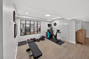 863 S Cedar Ave, Elmhurst, IL 60126 - Photo 18