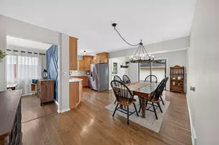 863 S Cedar Ave, Elmhurst, IL 60126 - Photo 8