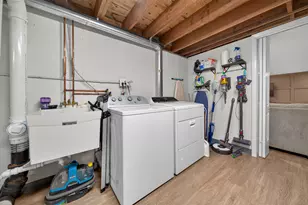 863 S Cedar Ave, Elmhurst, IL 60126 - Photo 20