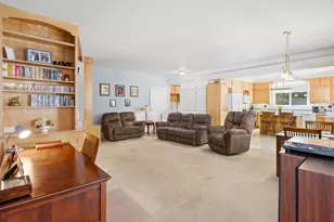 2001 Red Barn Rd, Woodstock, IL 60098 - Photo 8