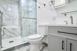 5549 N Lincoln Ave, Chicago, IL 60625 - Photo 8