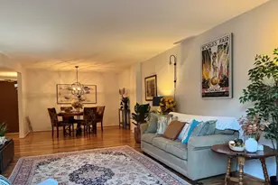 711 S River Rd, Des Plaines, IL 60016 - Photo 2