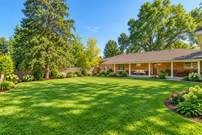 6703 Hawthorne Drive, Cary, IL 60013 - Photo 20