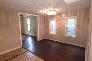 11566 S Lafayette Ave, Chicago, IL 60628 - Photo 6