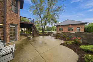 955 Livingston Ln, Inverness, IL 60010 - Photo 14
