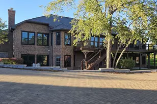 955 Livingston Ln, Inverness, IL 60010 - Photo 102