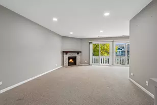 549 Williamsburg Ct, Wheeling, IL 60090 - Photo 4