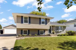 2908 Frank Turk Dr, Plainfield, IL 60586 - Photo 2