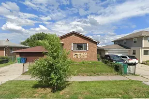15233 8th Ave, Phoenix, IL 60426 - Photo 1
