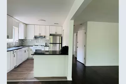 8638 Trumbull Avenue #2, Skokie, IL 60076 - Photo 8