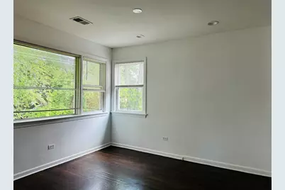 8638 Trumbull Avenue #2, Skokie, IL 60076 - Photo 10