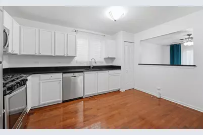 640 Four Seasons Boulevard #640, Aurora, IL 60504 - Photo 4